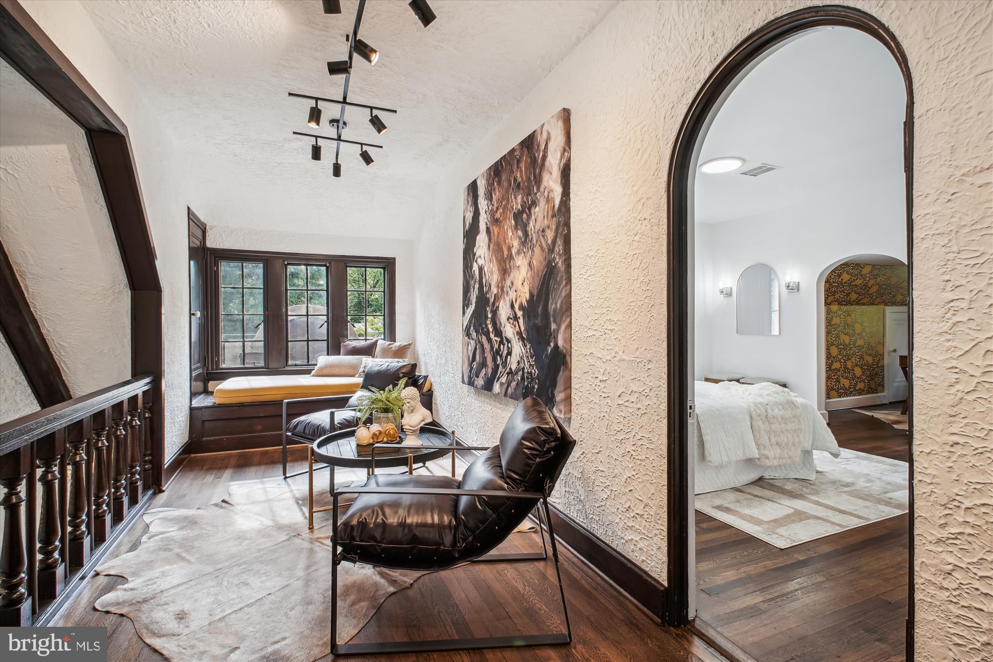 SEVEN OAKS - Residential