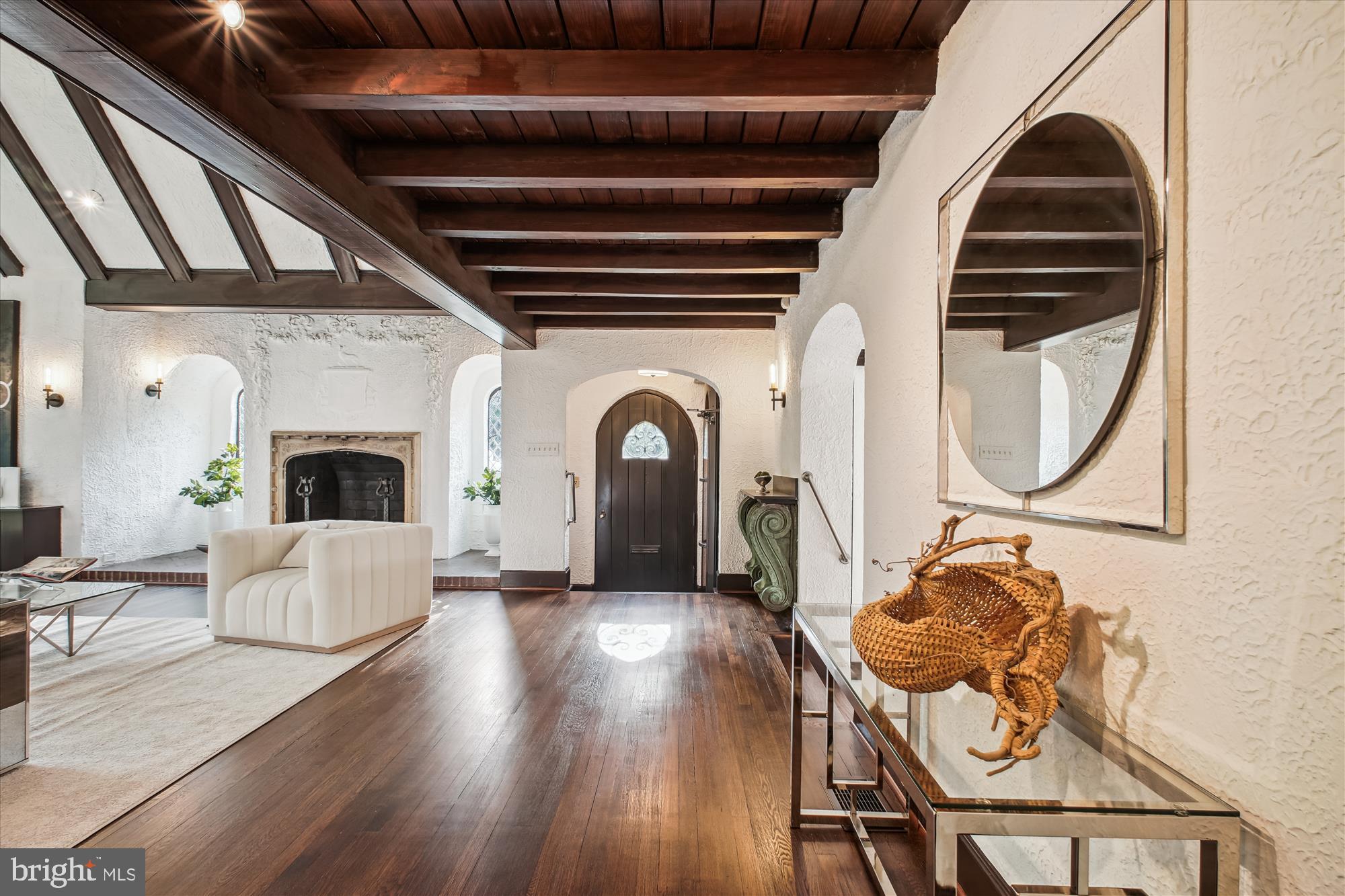 SEVEN OAKS - Residential