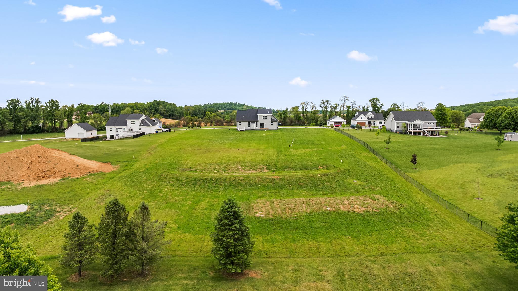 STEEPLE CHASE - Residential