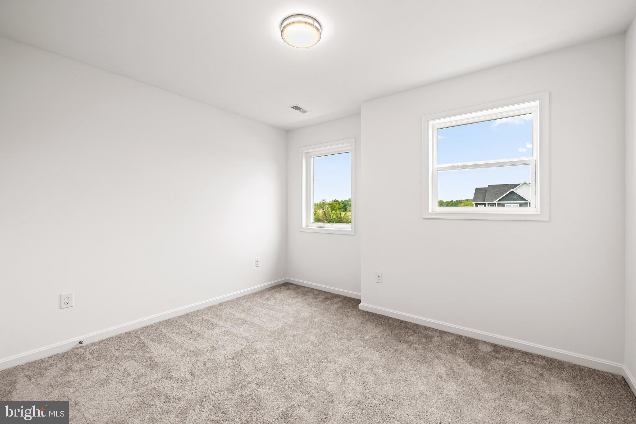 STEEPLE CHASE - Residential