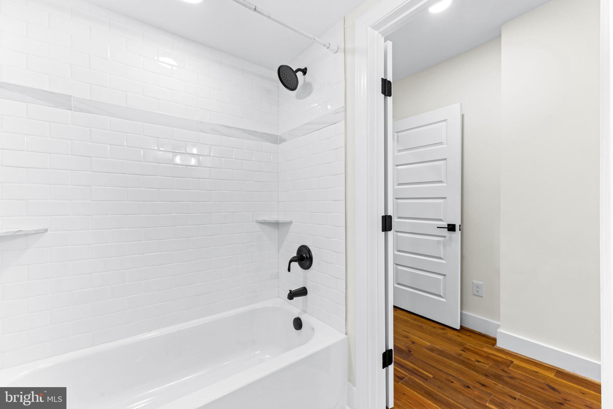 RIVERSIDE - Residential