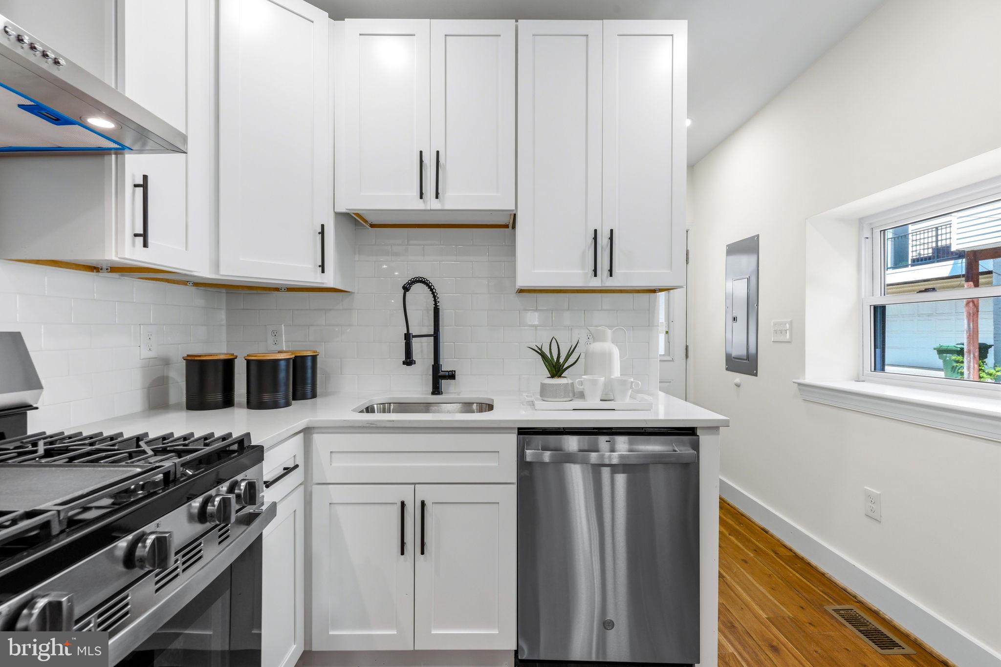 RIVERSIDE - Residential