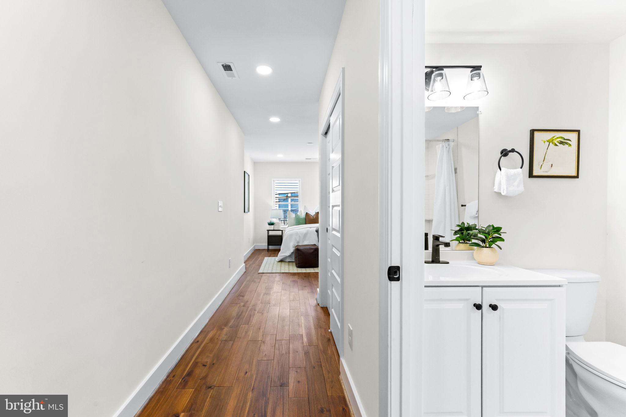 RIVERSIDE - Residential