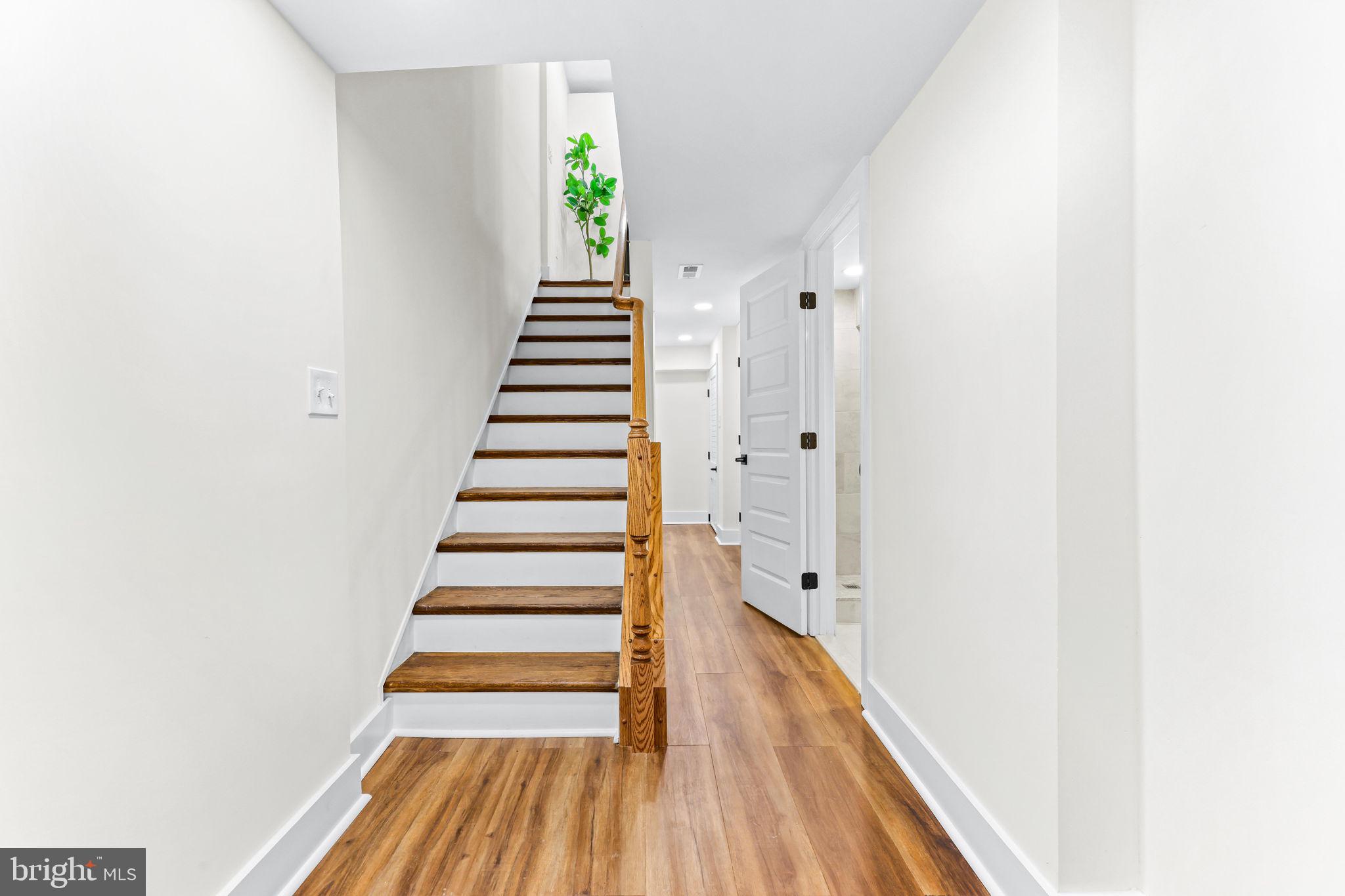 RIVERSIDE - Residential