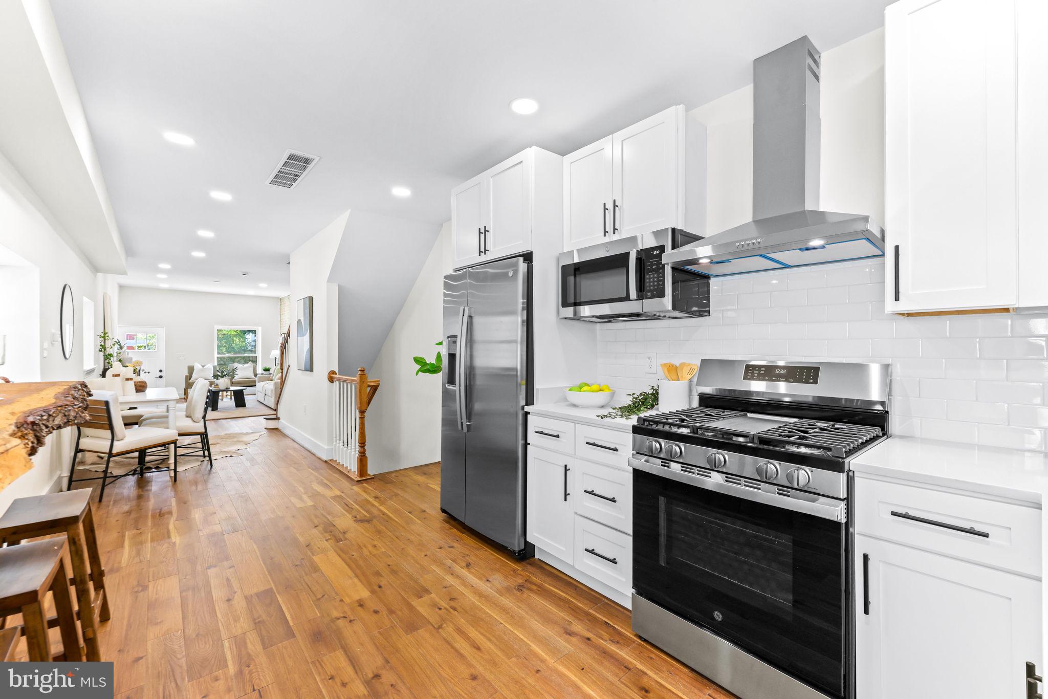 RIVERSIDE - Residential