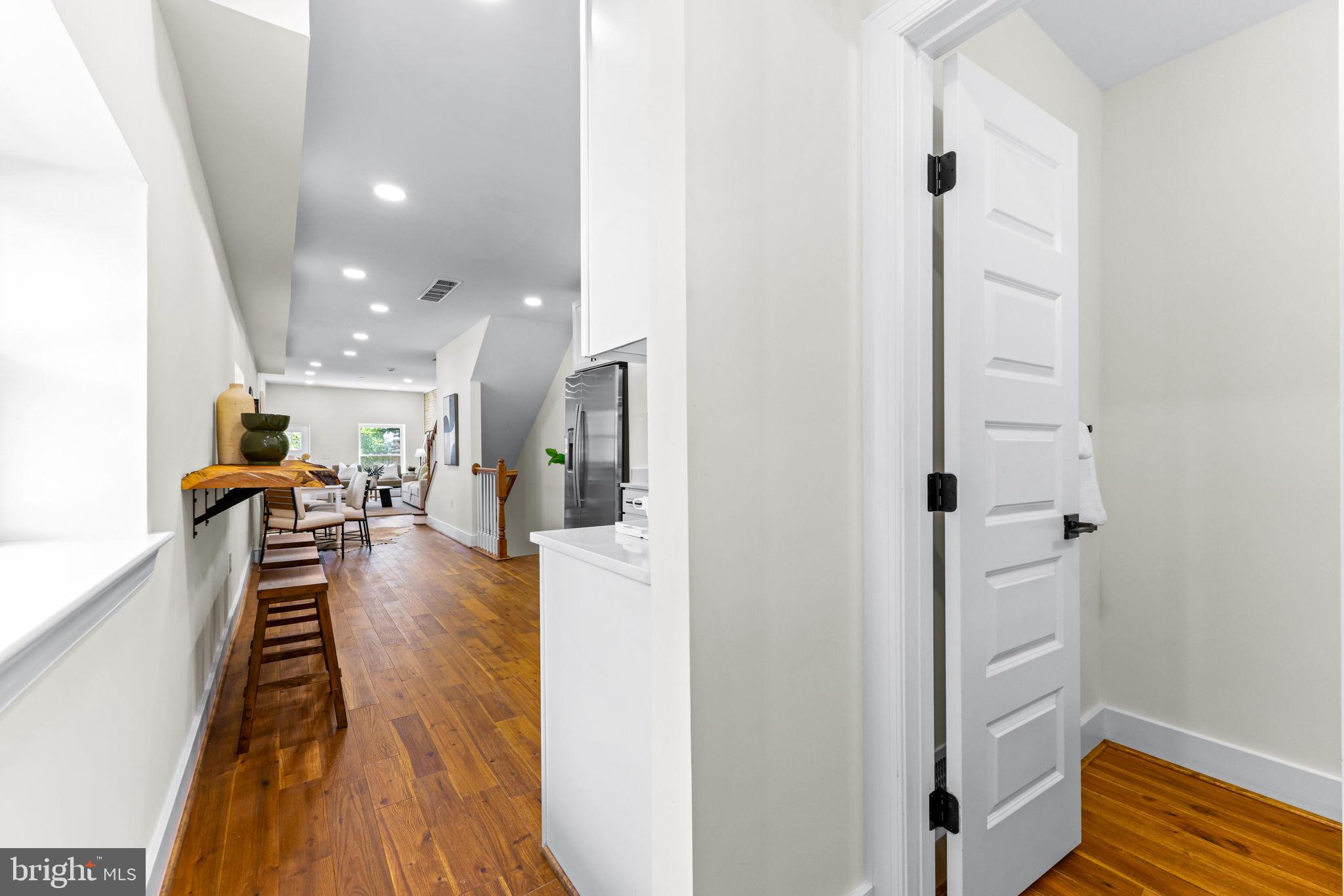 RIVERSIDE - Residential