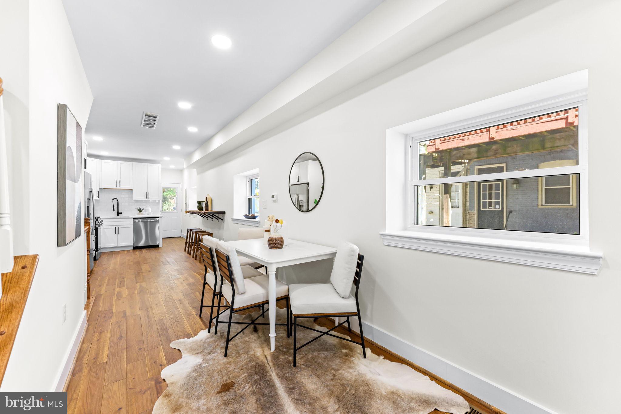 RIVERSIDE - Residential