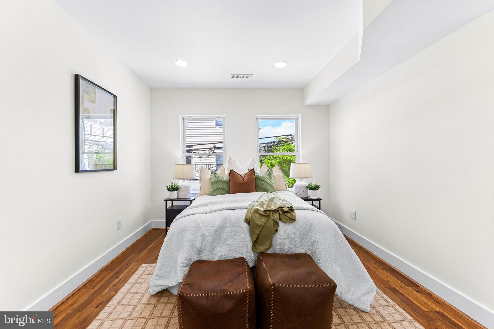 RIVERSIDE - Residential