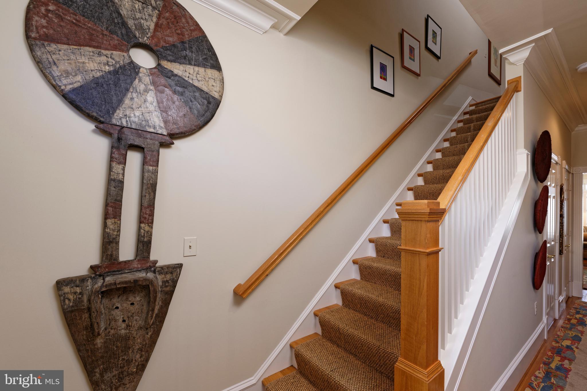 QUEENS ROW - Residential