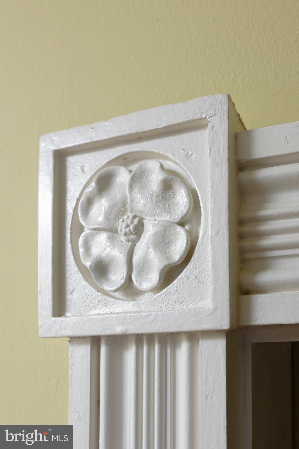 QUEENS ROW - Residential