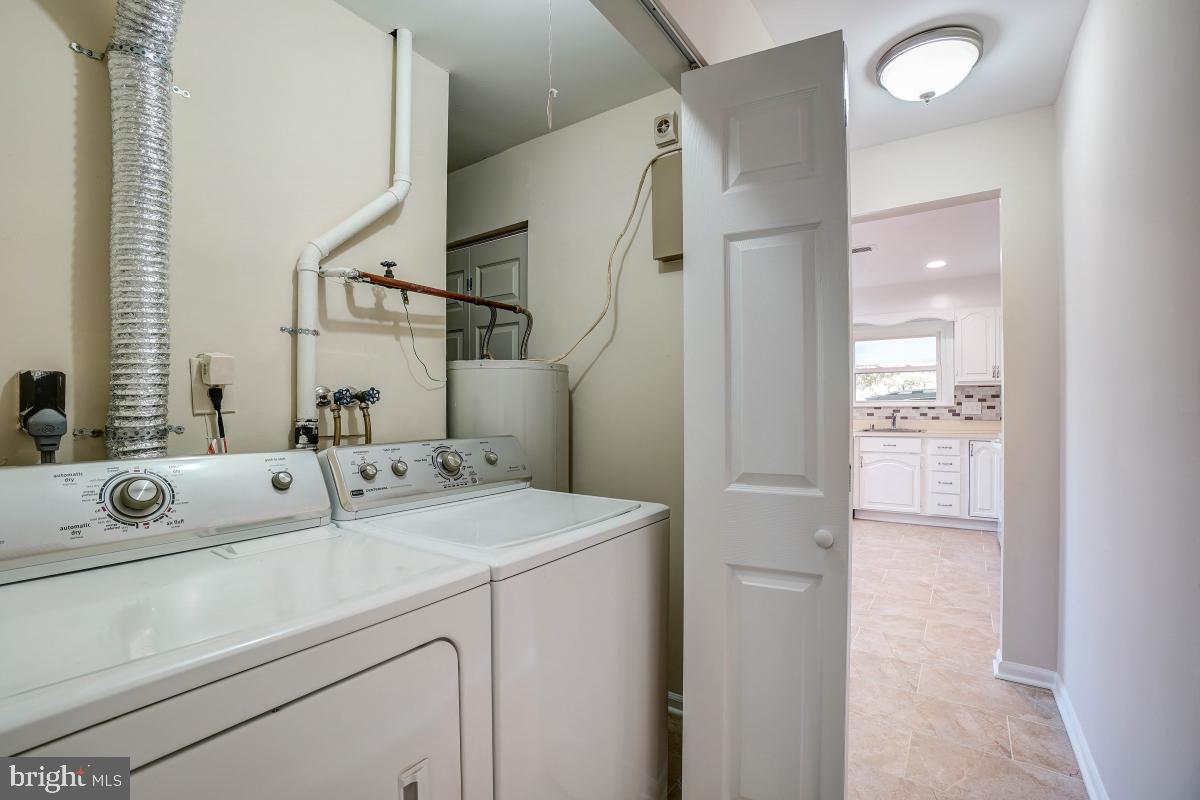 STERLING  PARK - Residential Lease