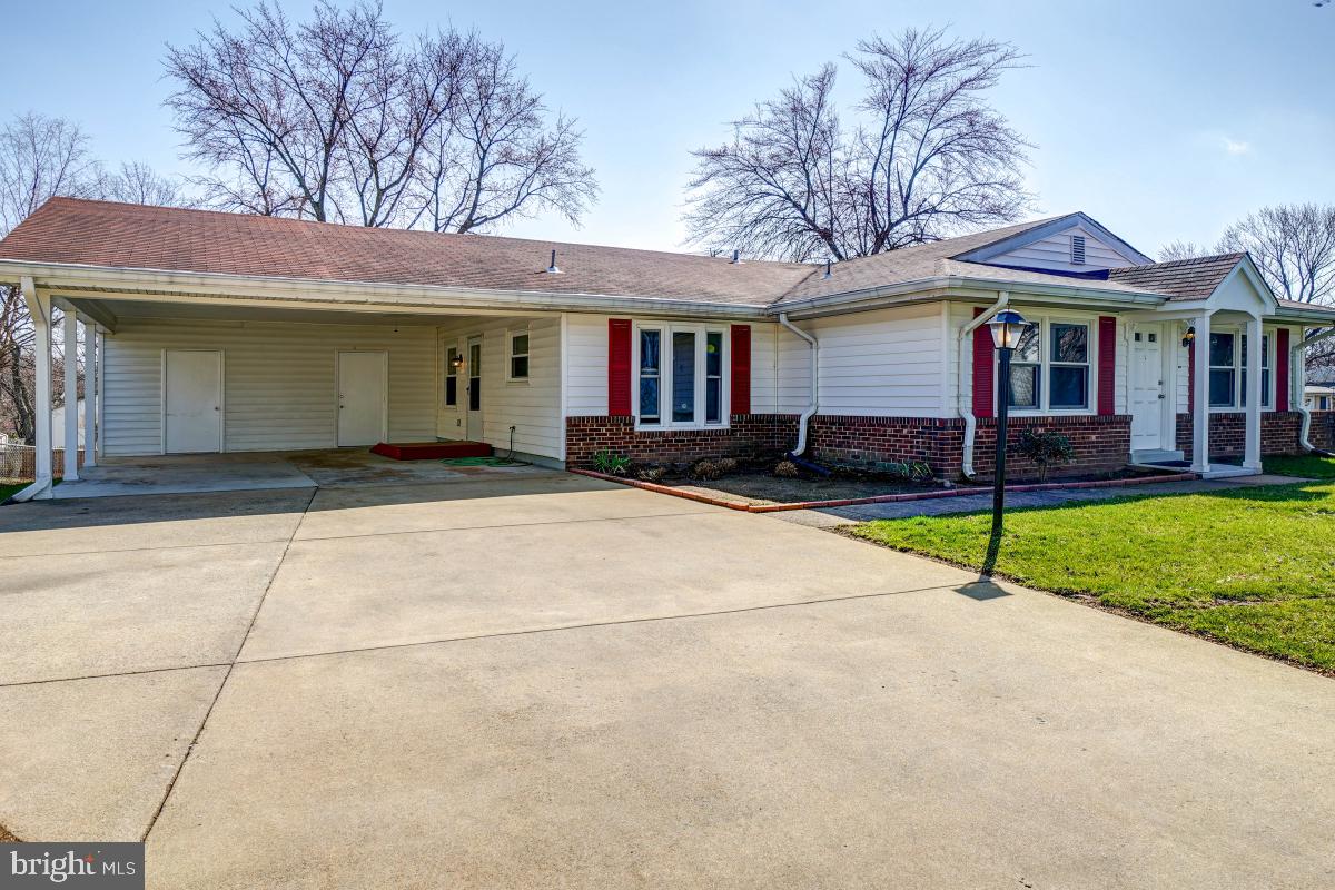 STERLING  PARK - Residential Lease