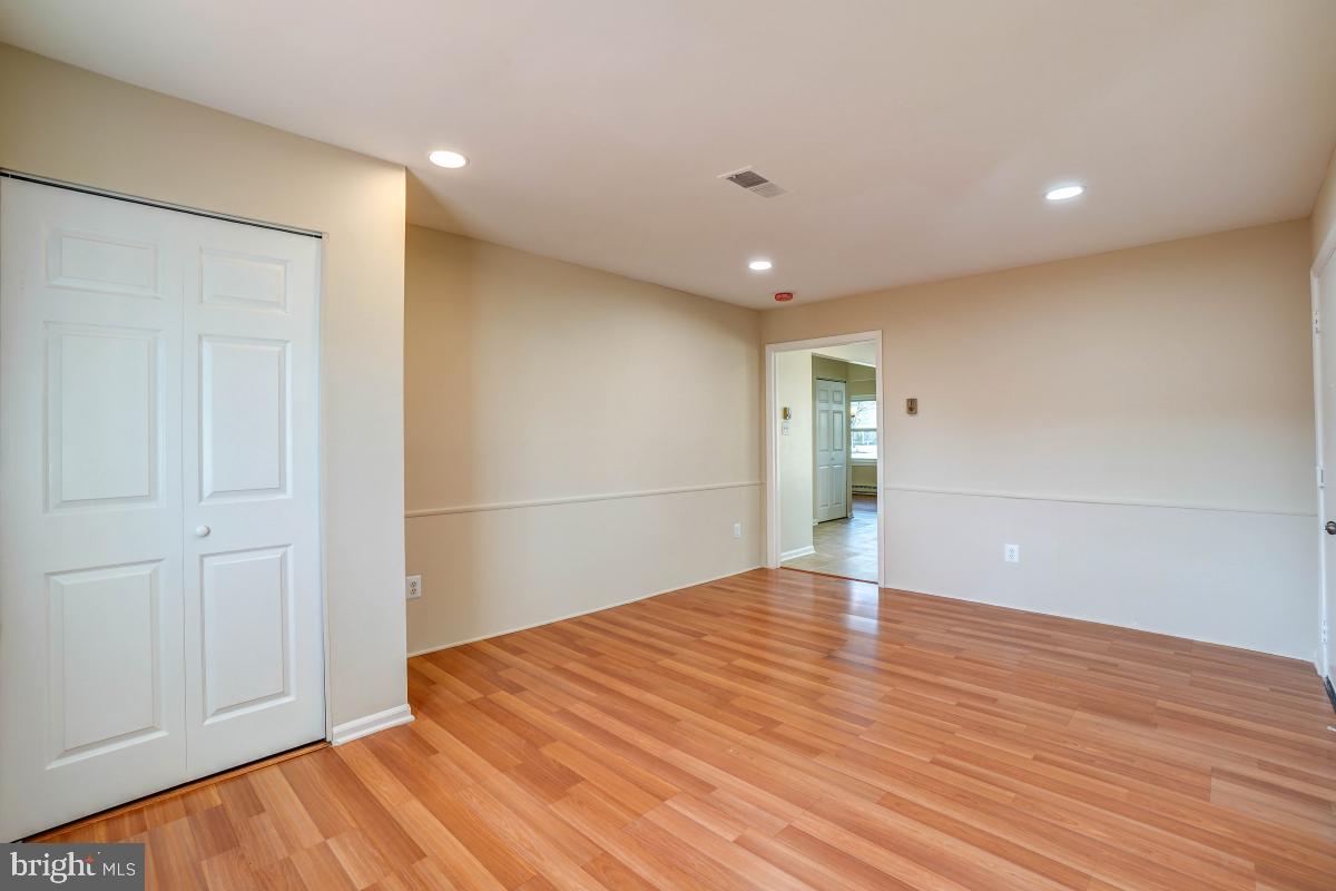 STERLING  PARK - Residential Lease