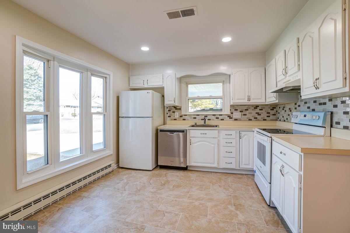 STERLING  PARK - Residential Lease