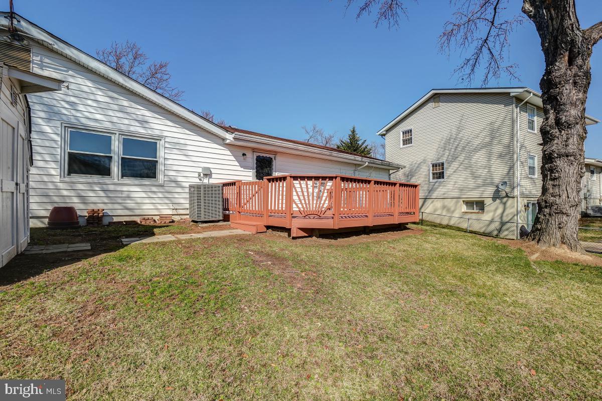 STERLING  PARK - Residential Lease