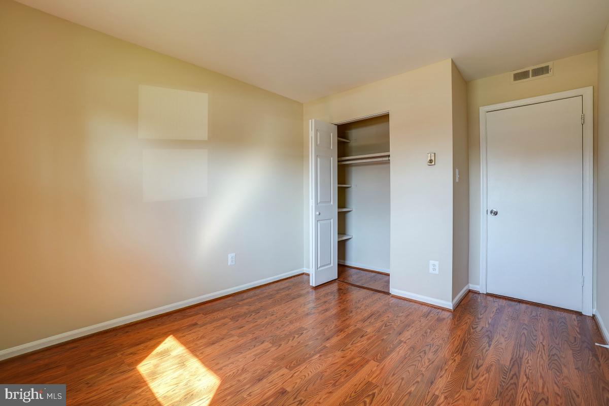 STERLING  PARK - Residential Lease