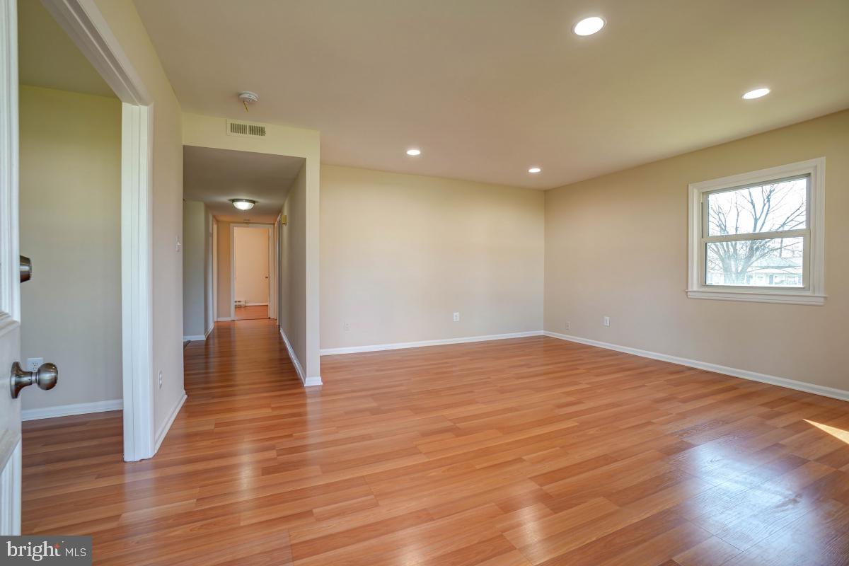 STERLING  PARK - Residential Lease