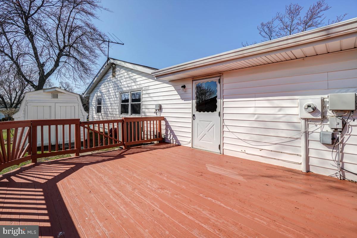 STERLING  PARK - Residential Lease