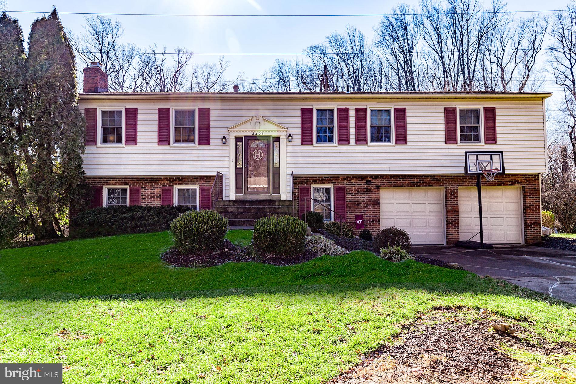 TYSONS WOODS - Residential