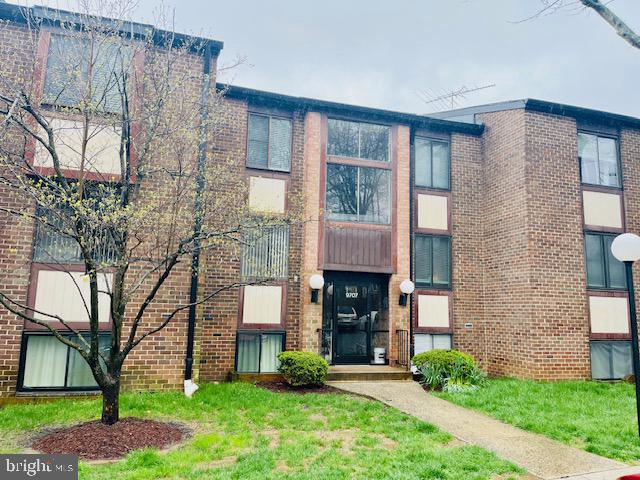 9707 KINGS CROWN COURT 101