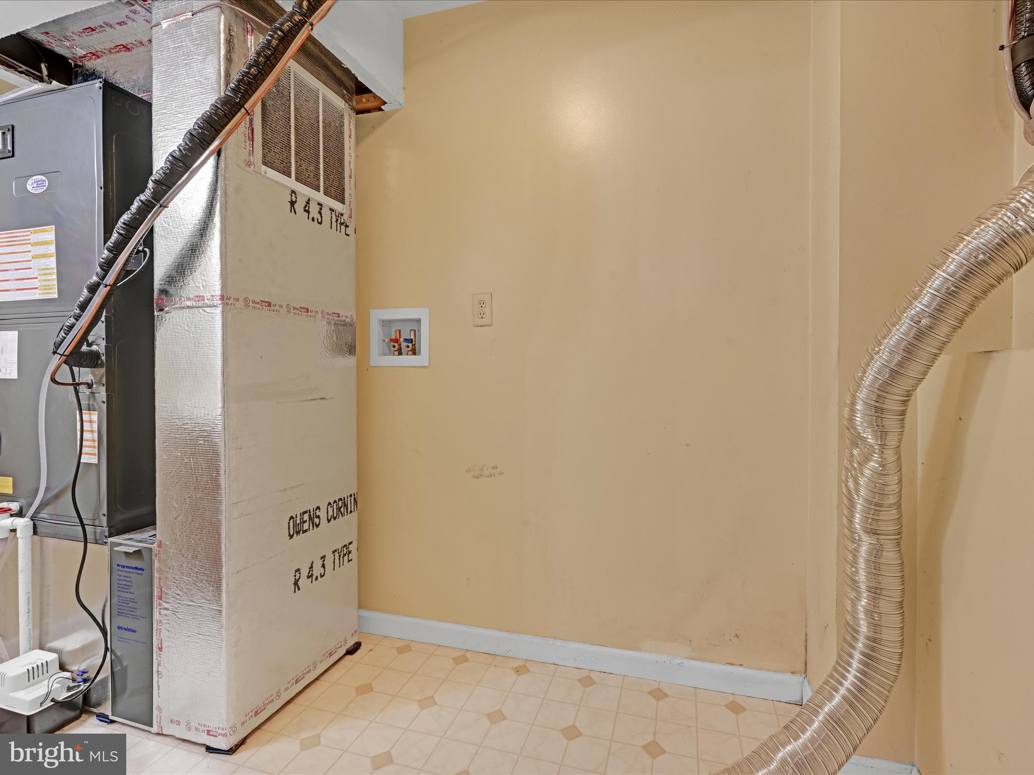 LAKE WYNONAH - Residential