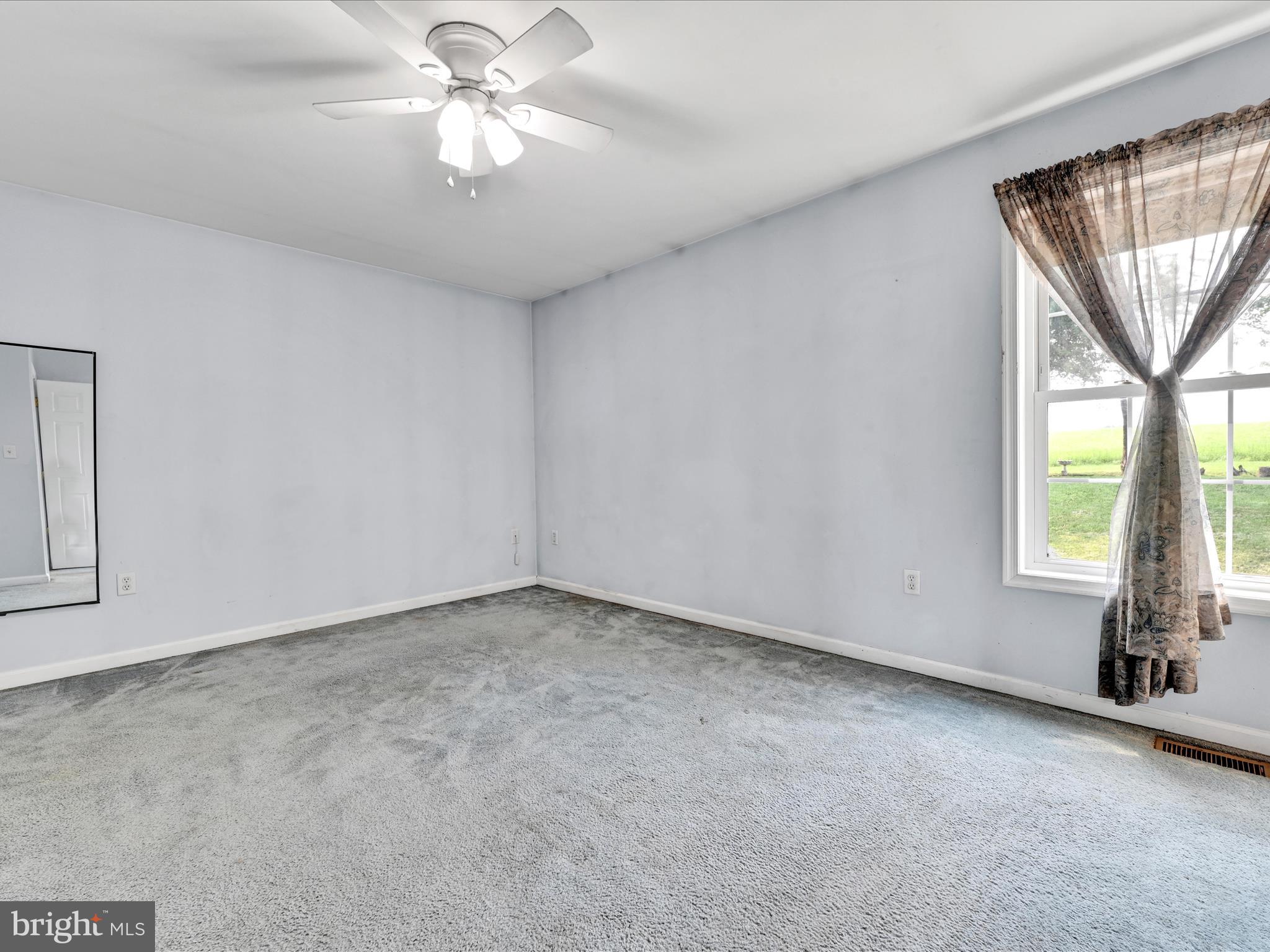 LAKE WYNONAH - Residential