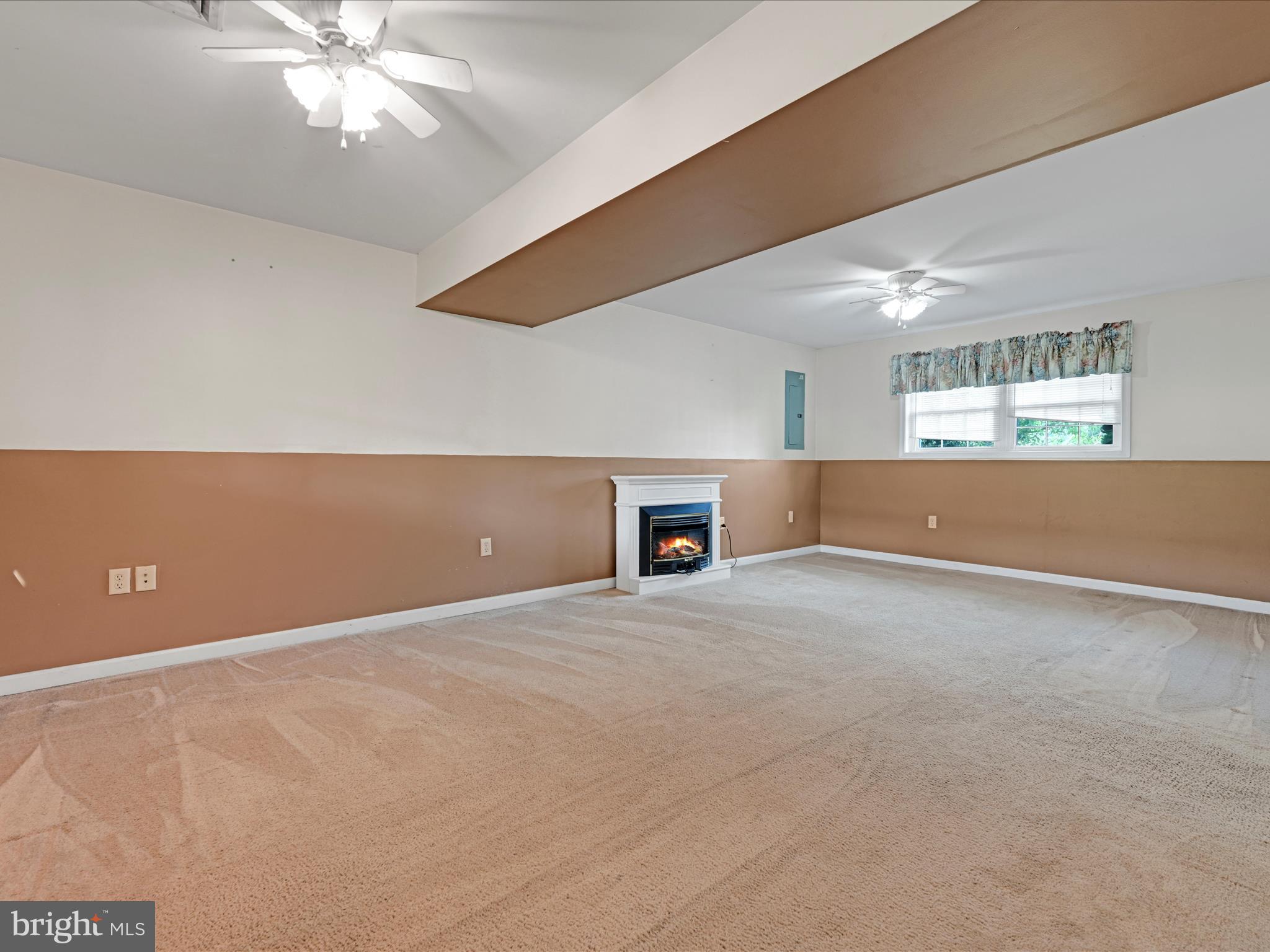 LAKE WYNONAH - Residential