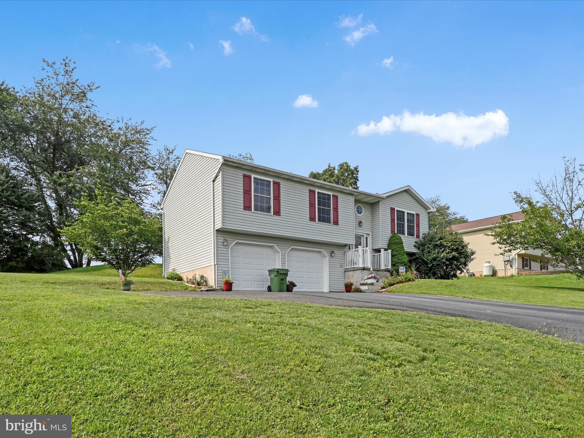 LAKE WYNONAH - Residential