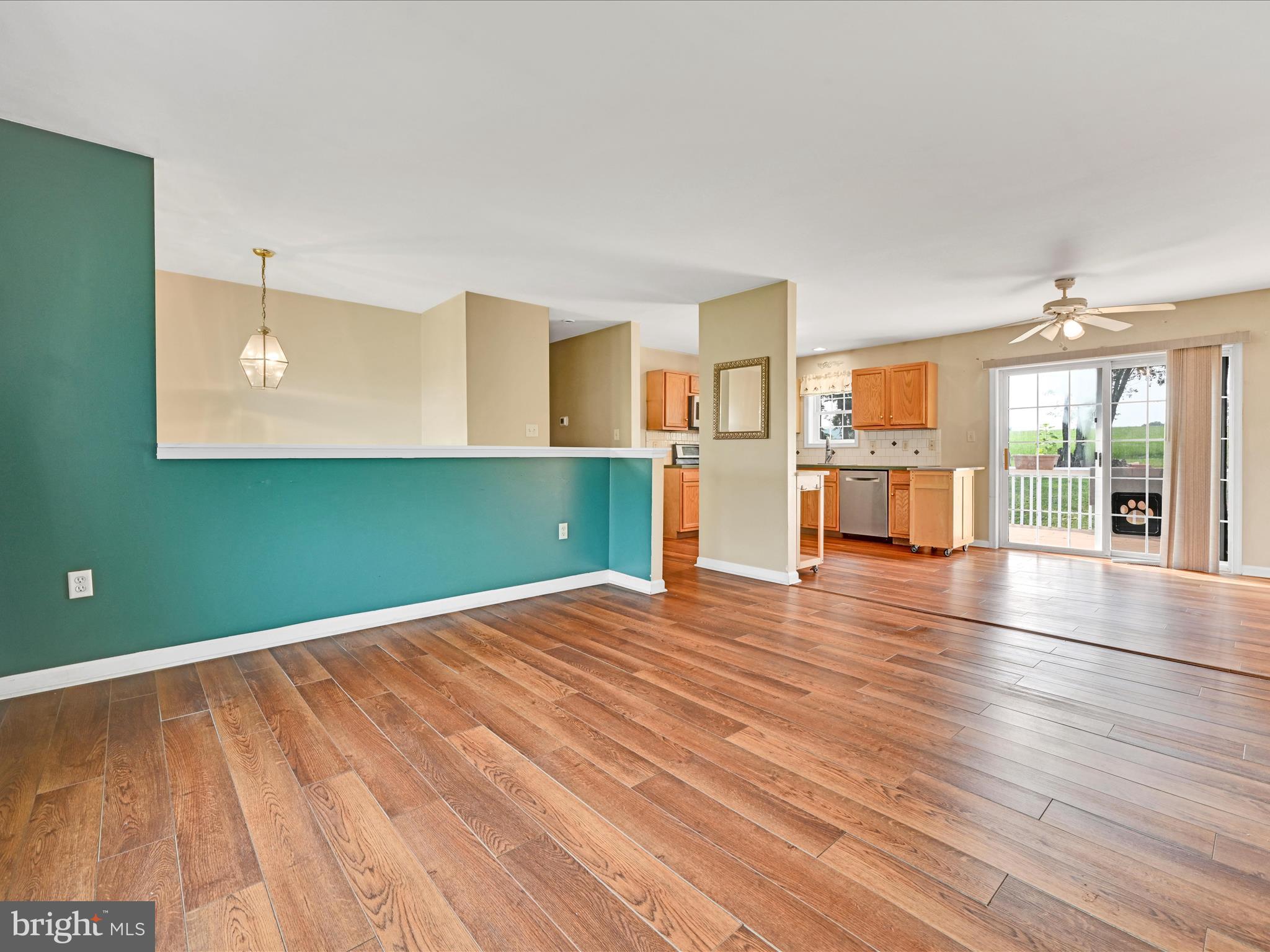 LAKE WYNONAH - Residential