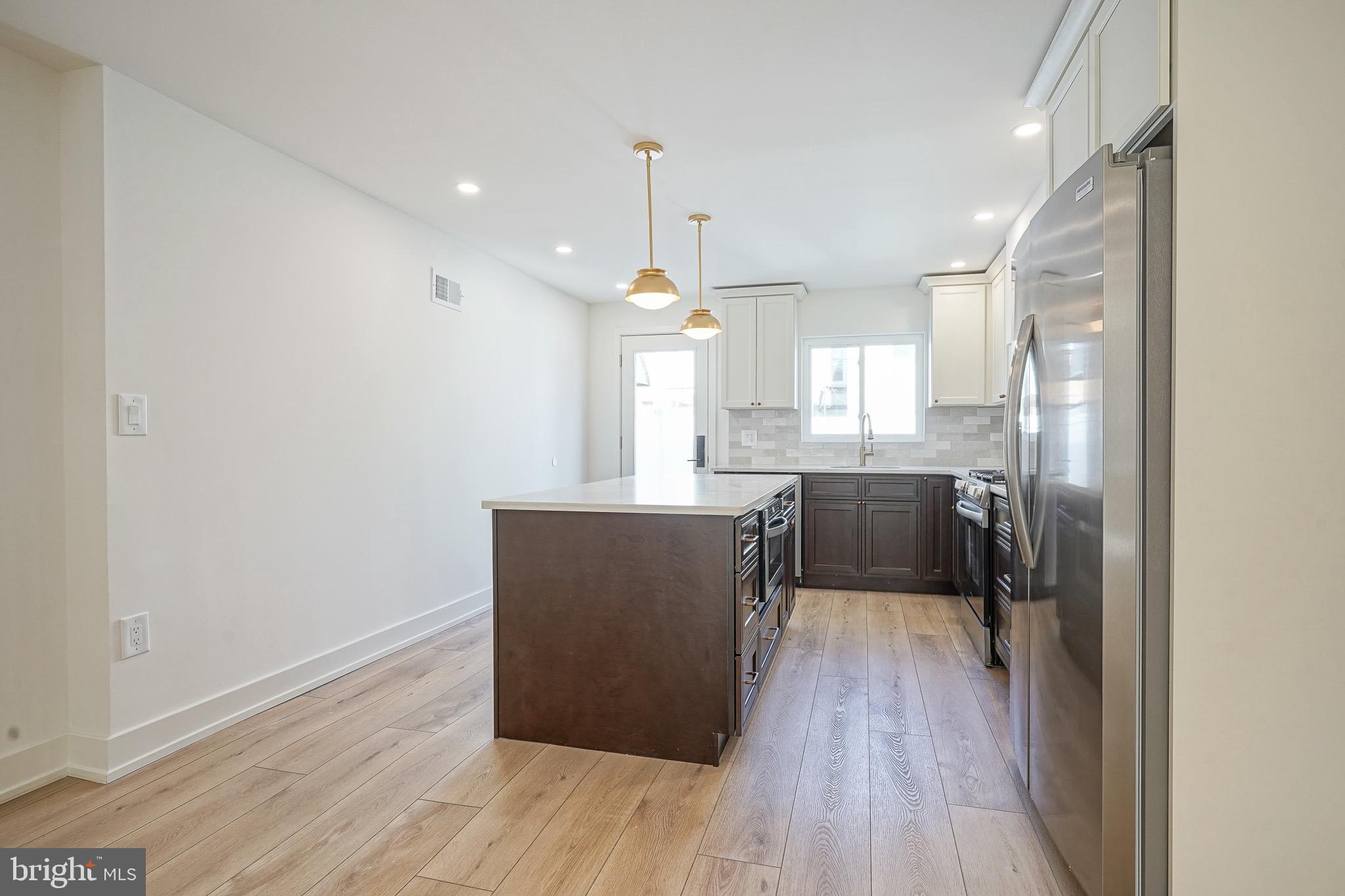 PASSYUNK SQUARE - Residential