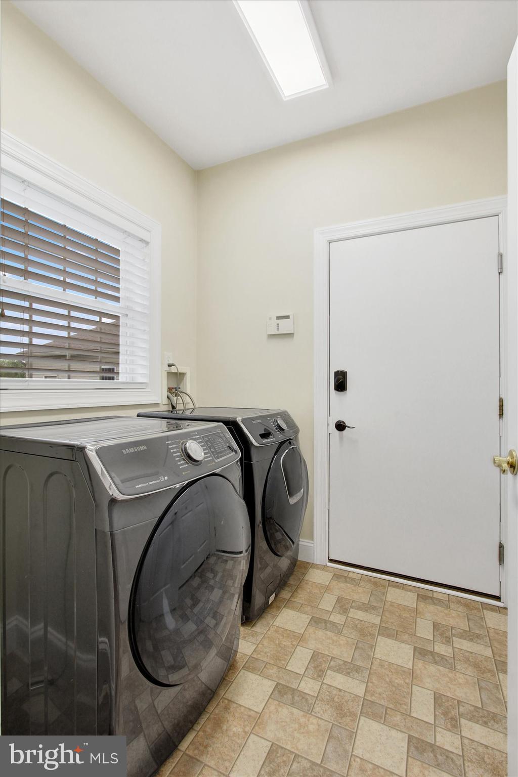 HUNTERS RIDGE - Residential