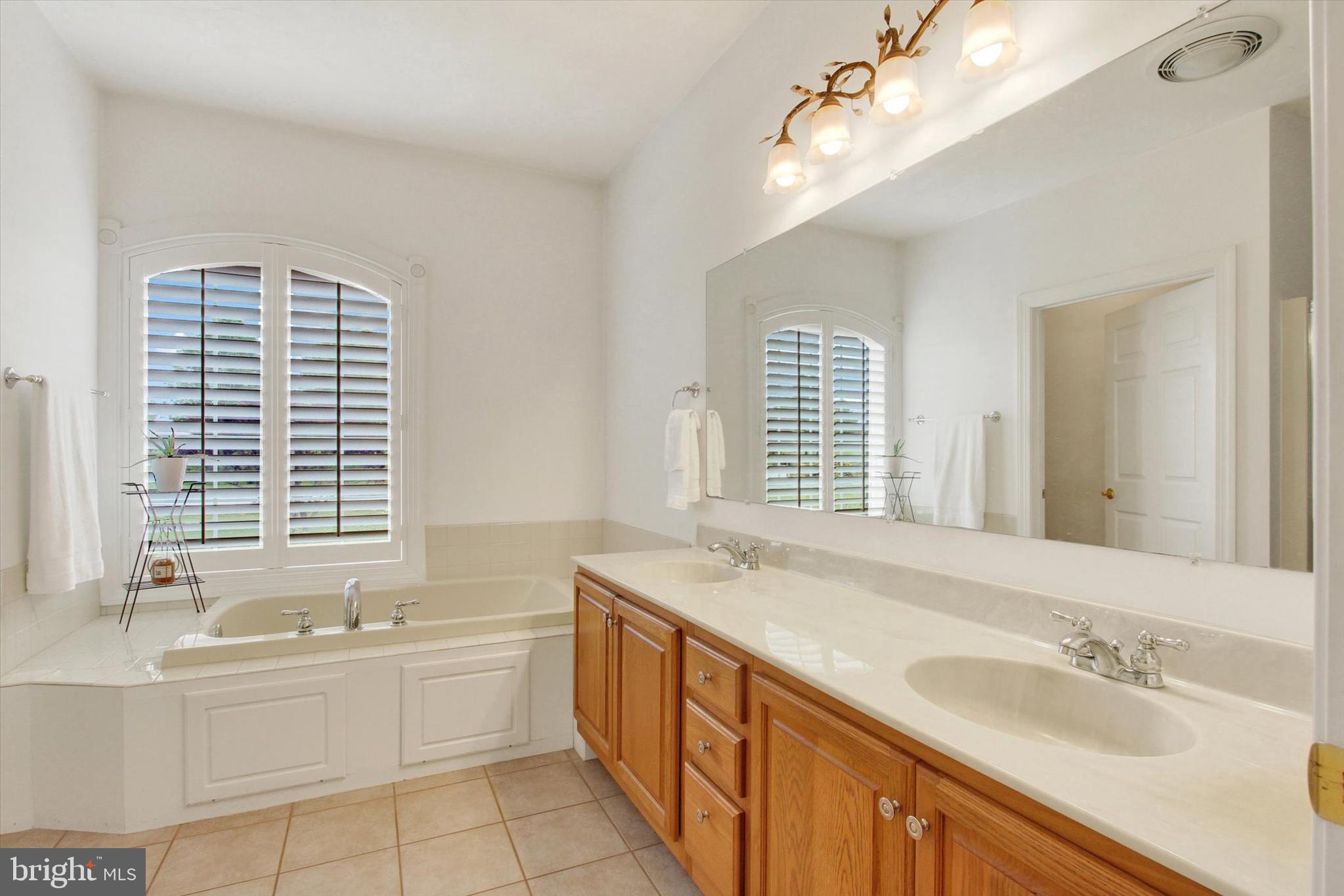 HUNTERS RIDGE - Residential
