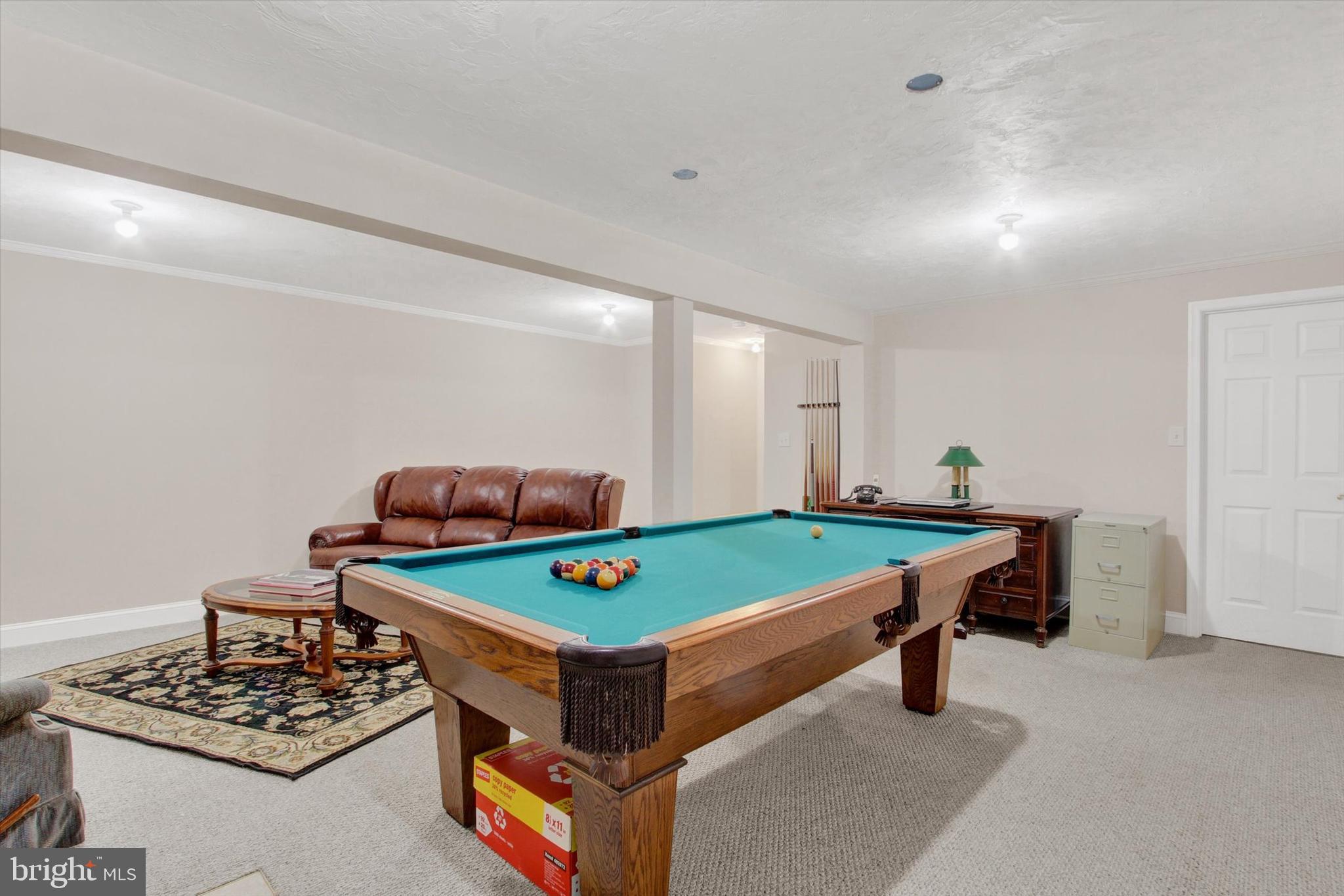 HUNTERS RIDGE - Residential