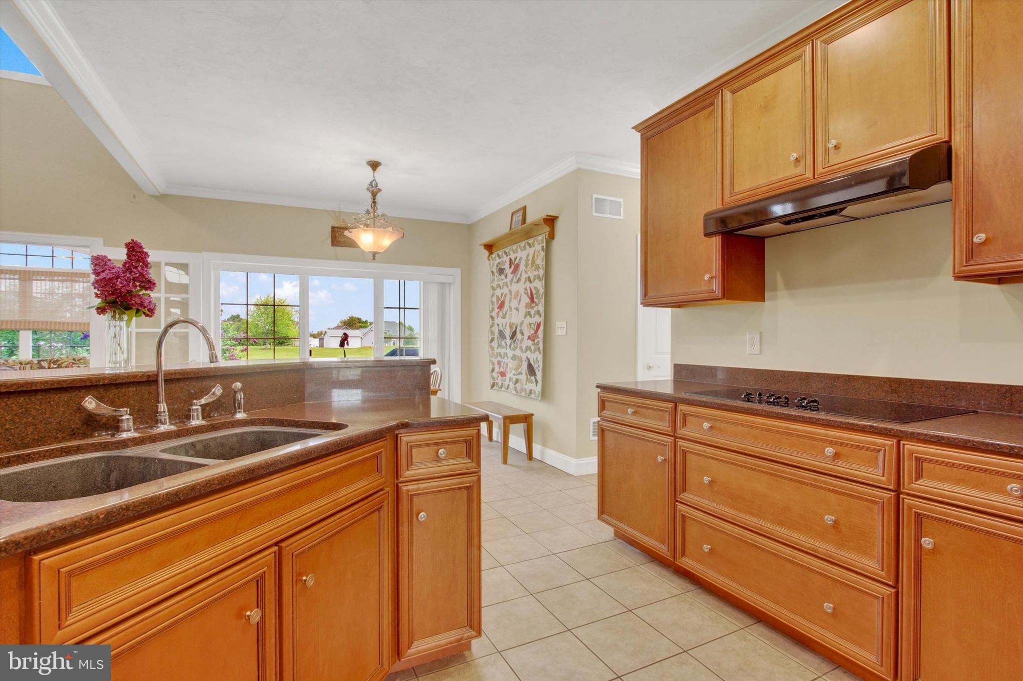 HUNTERS RIDGE - Residential