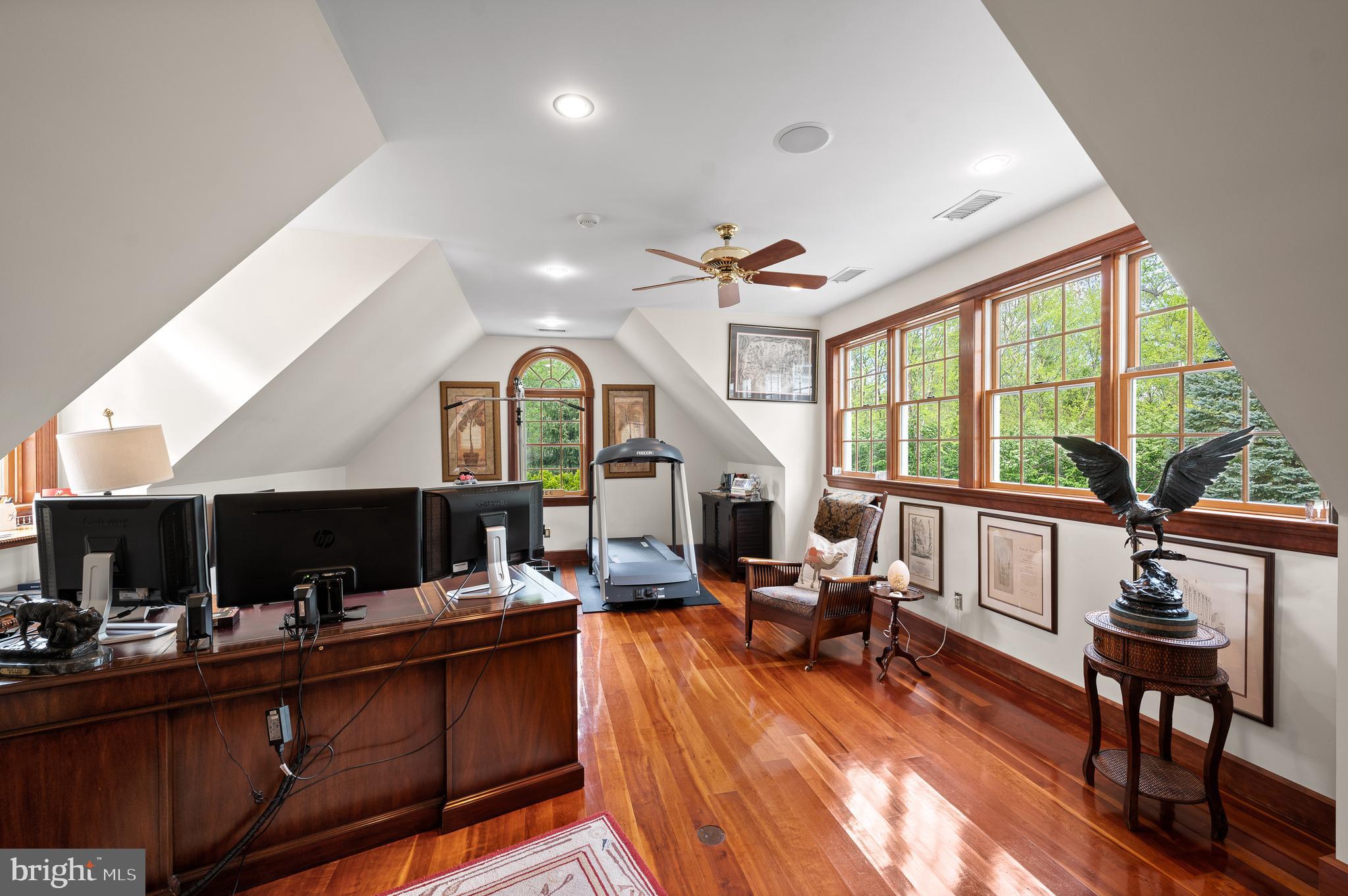 SOUTH WAYNE - Residential