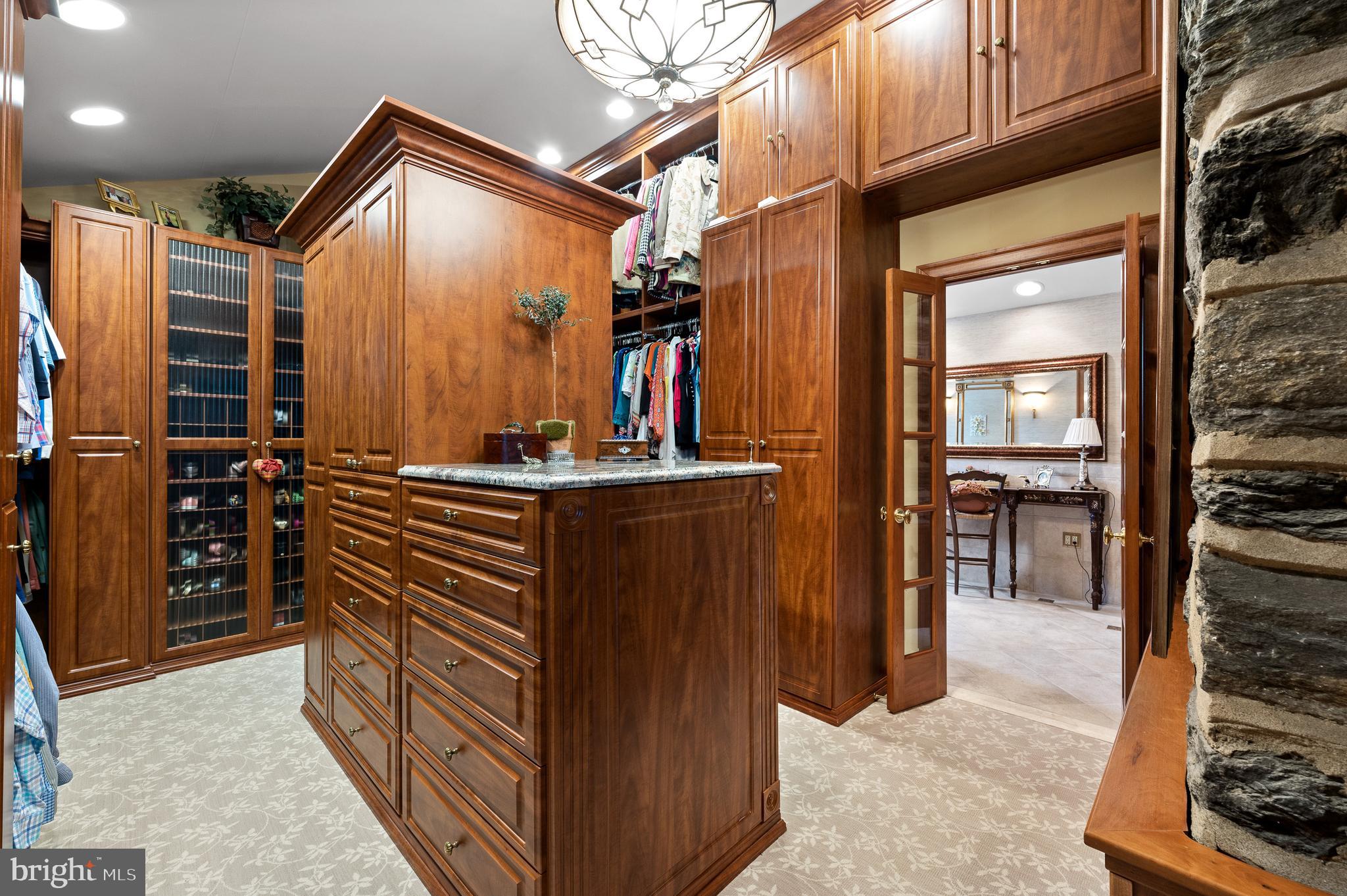 SOUTH WAYNE - Residential