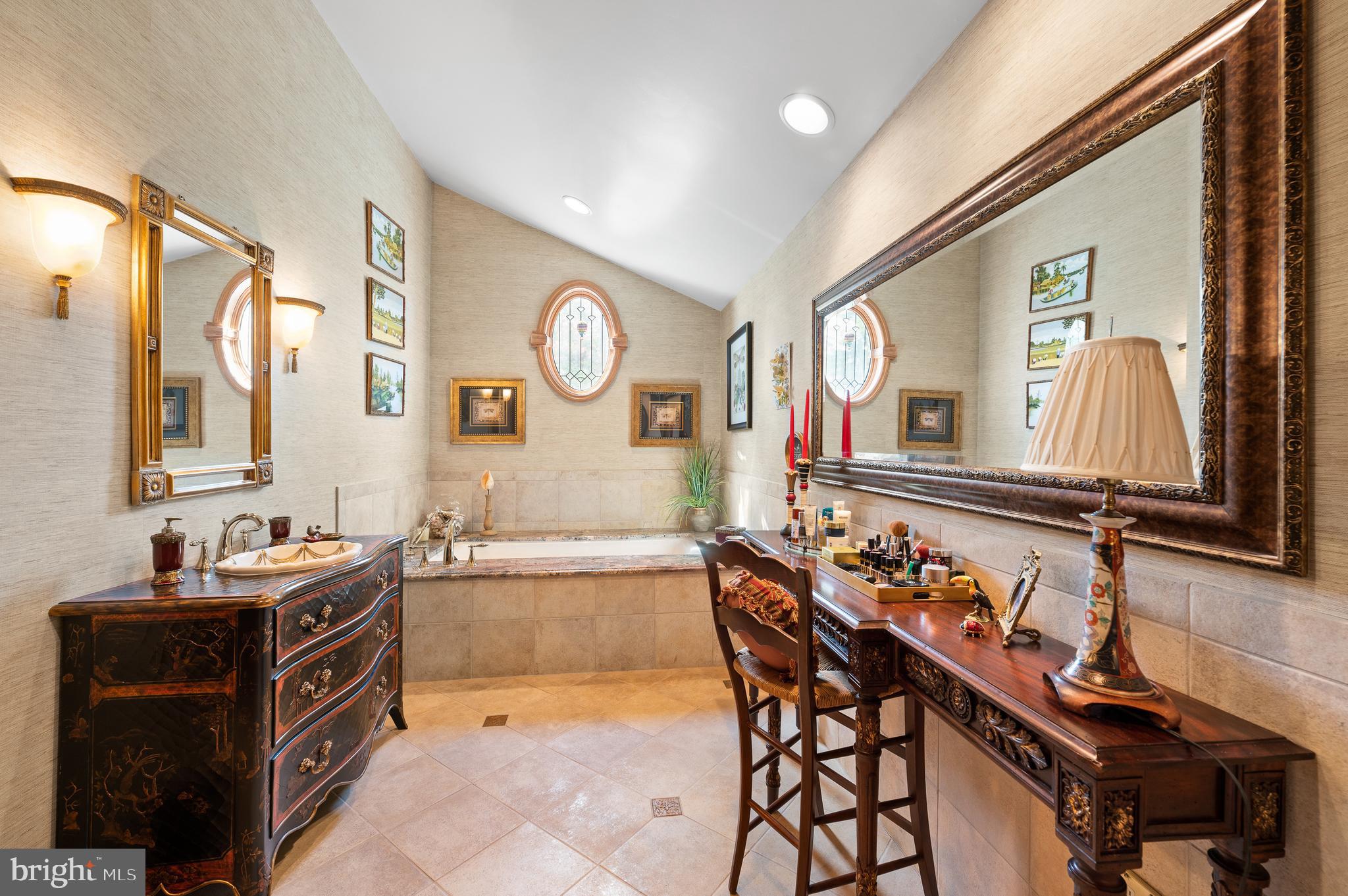 SOUTH WAYNE - Residential