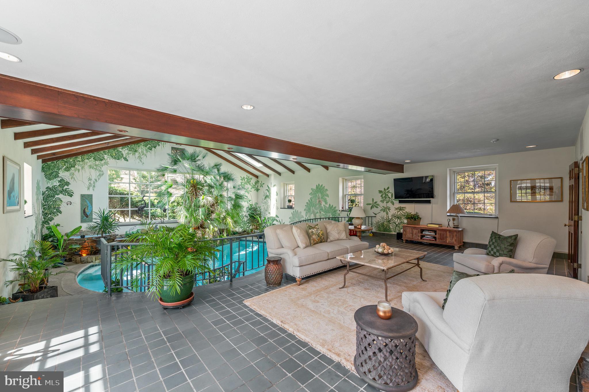 SOUTH WAYNE - Residential