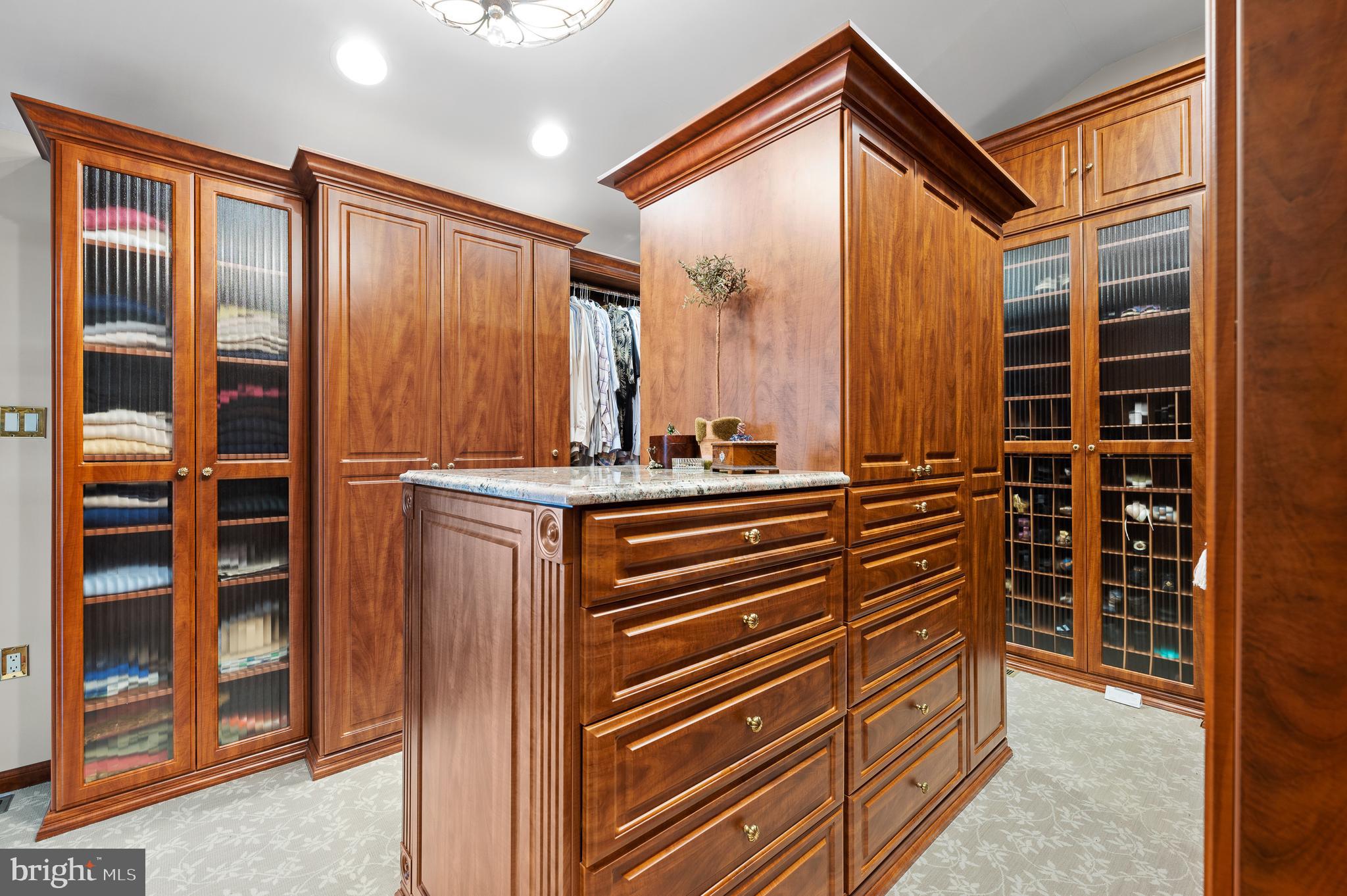 SOUTH WAYNE - Residential