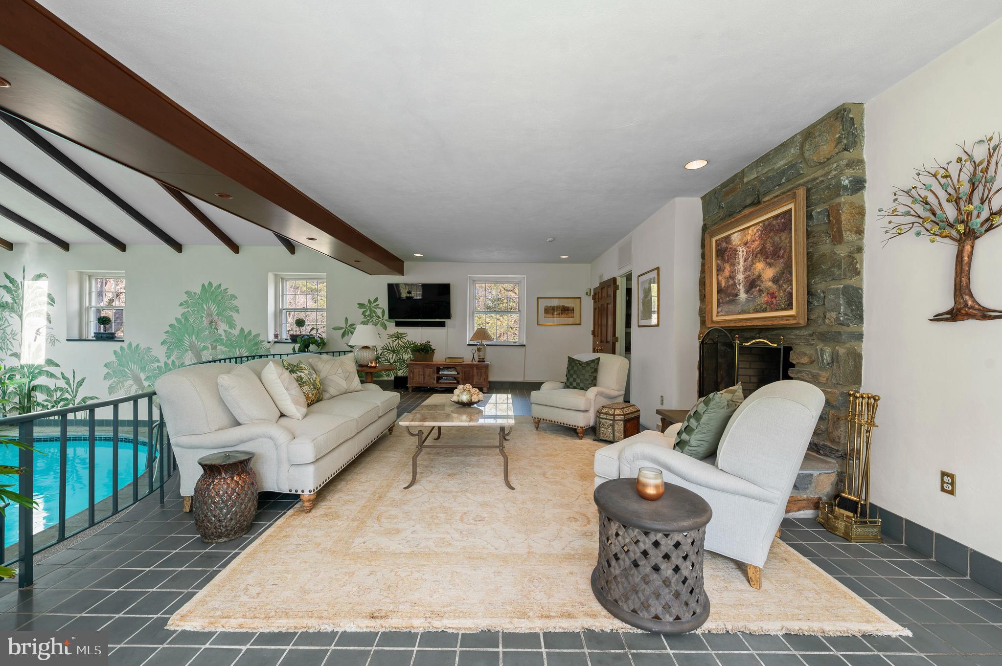 SOUTH WAYNE - Residential