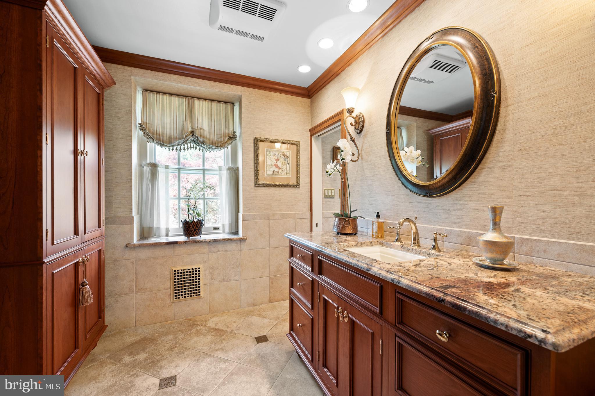 SOUTH WAYNE - Residential