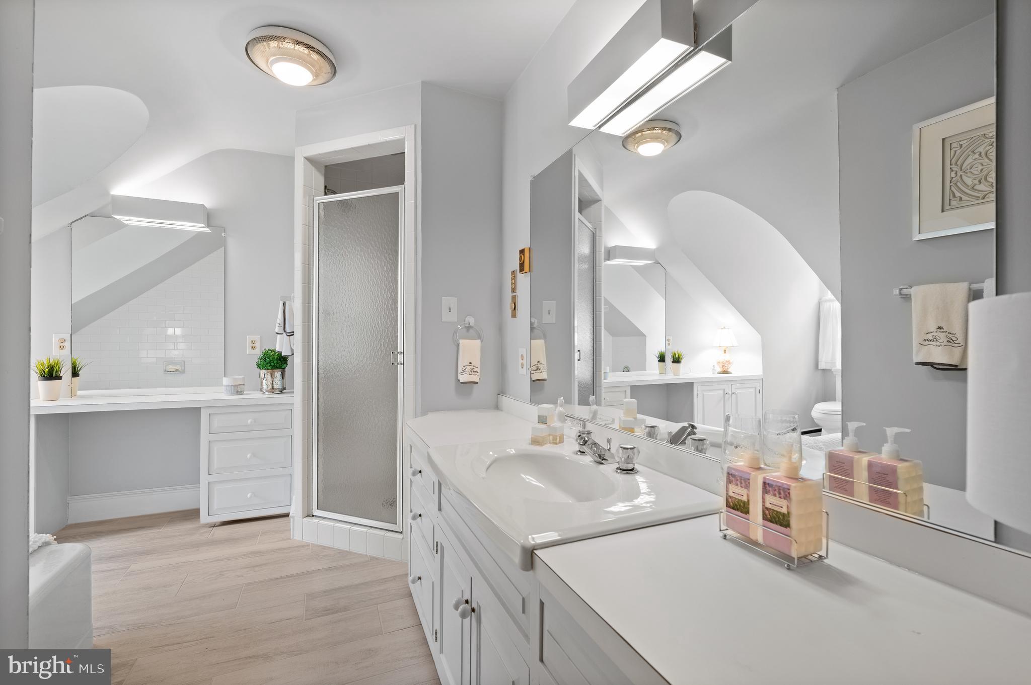 SOUTH WAYNE - Residential