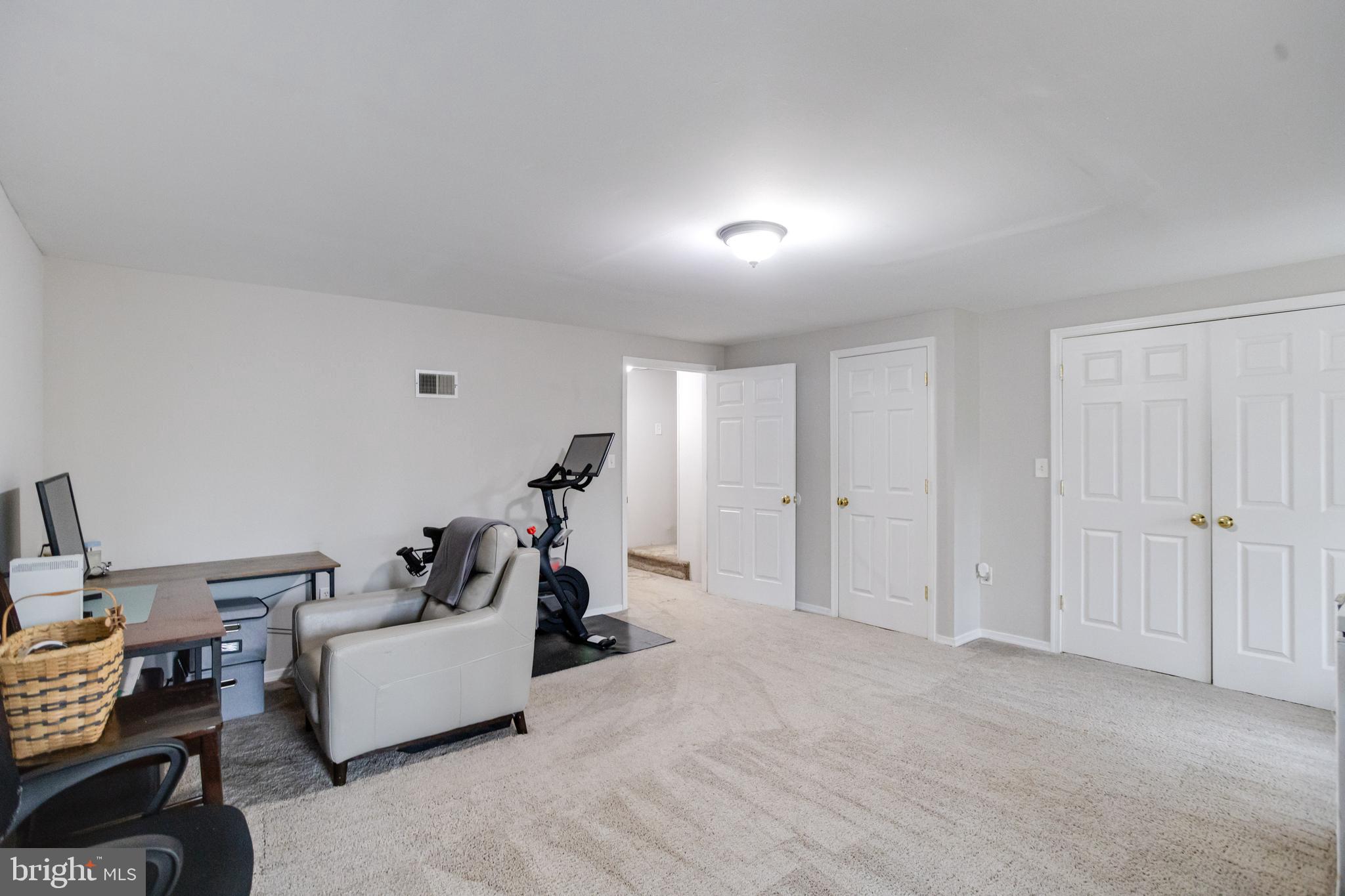 RIVERSIDE - Residential