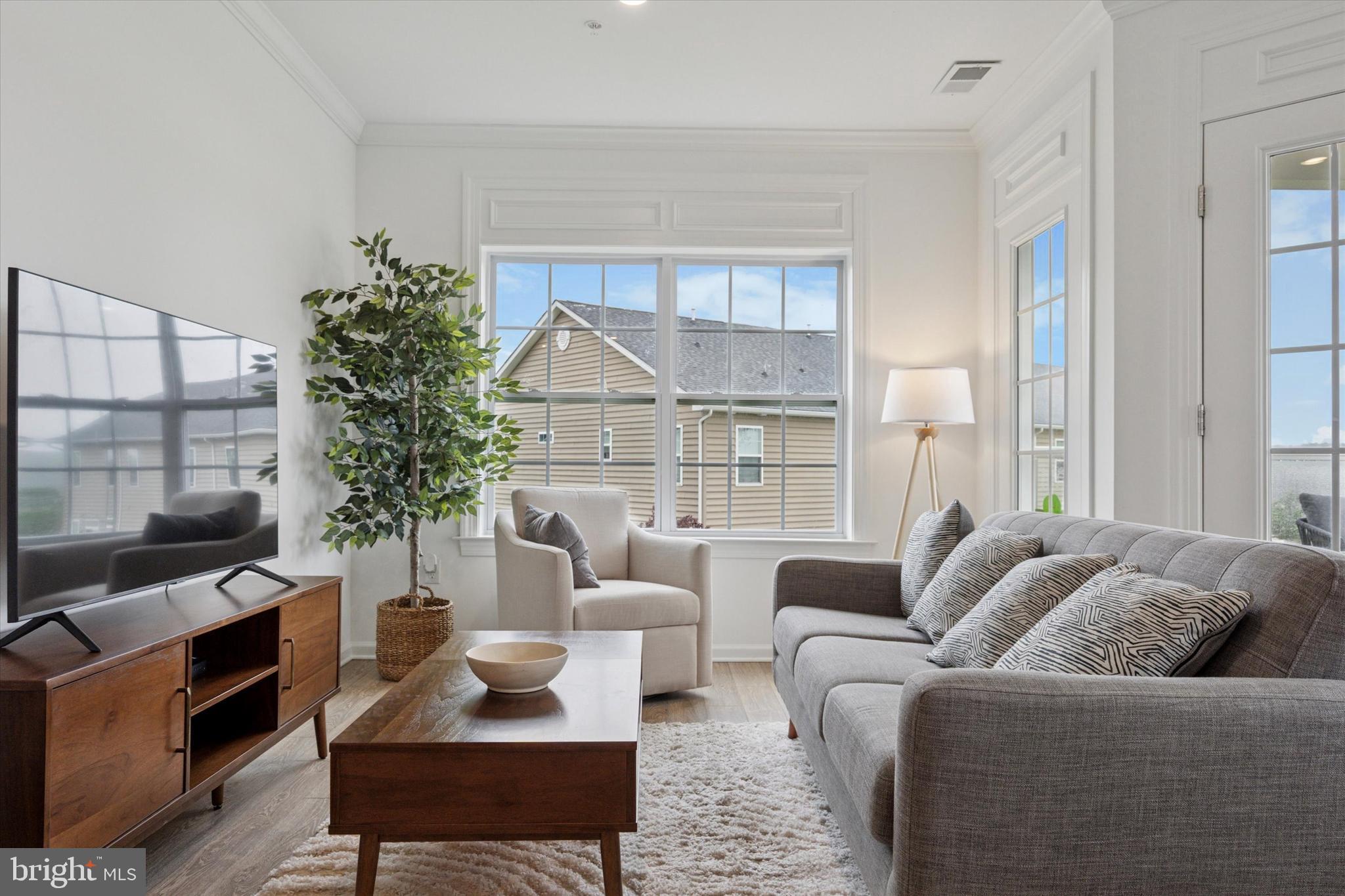 RADCLIFFE COURT - Residential