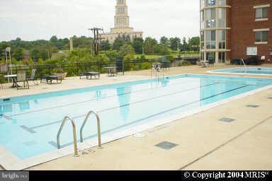 CARLYLE TOWERS - Residential Lease