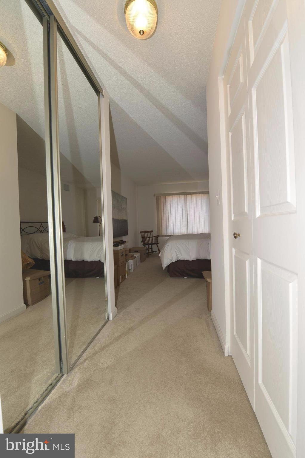 CARLYLE TOWERS - Residential Lease