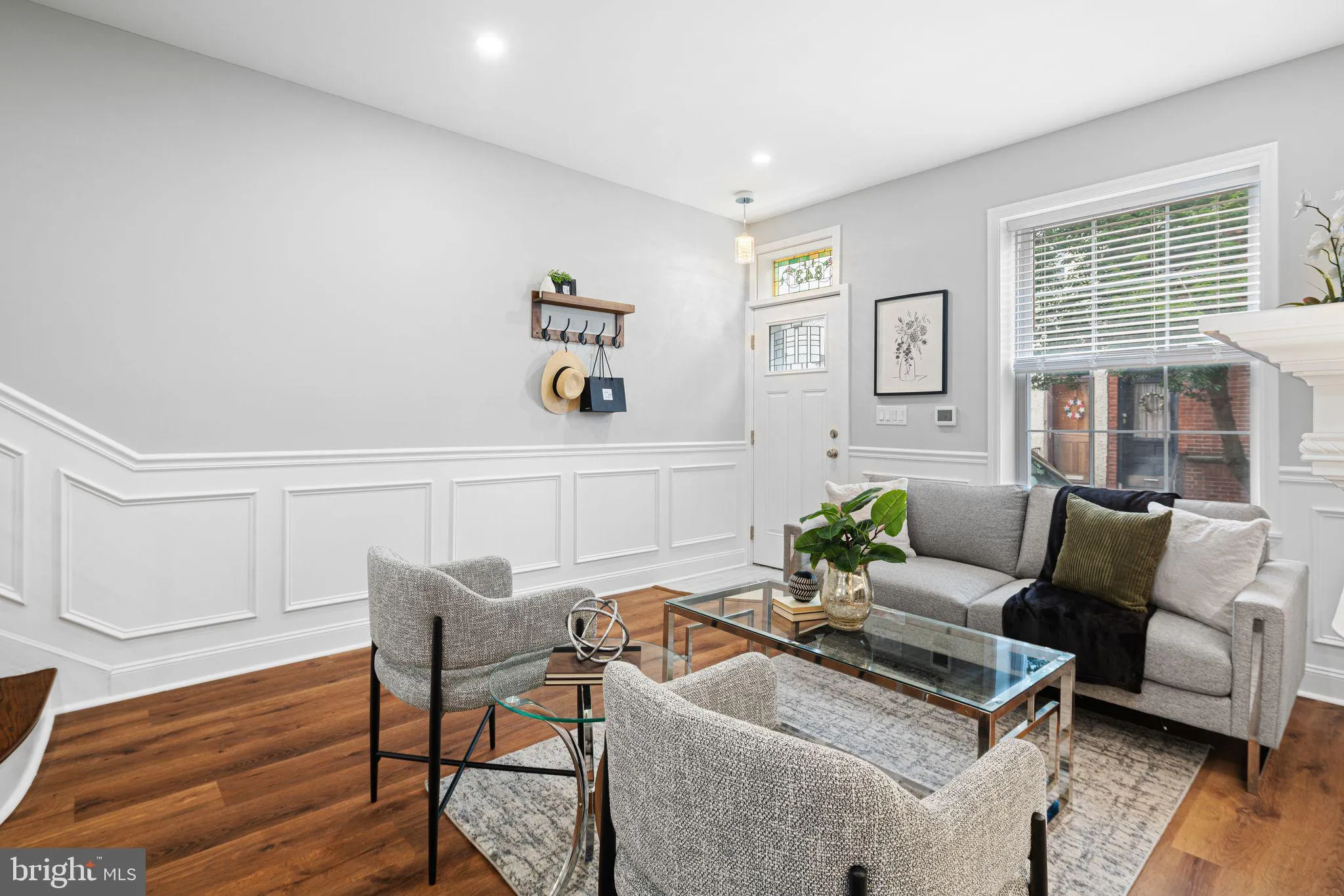 Philadelphia, Pennsylvania 19130, United States, 3 Bedrooms Bedrooms, ,2 BathroomsBathrooms,Residential,Active,173344