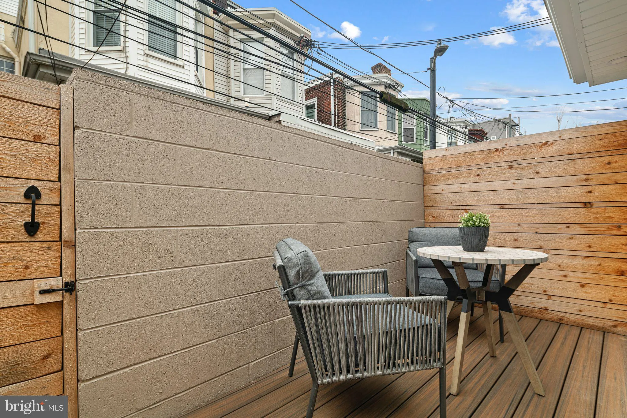 Philadelphia, Pennsylvania 19130, United States, 3 Bedrooms Bedrooms, ,2 BathroomsBathrooms,Residential,Active,173344