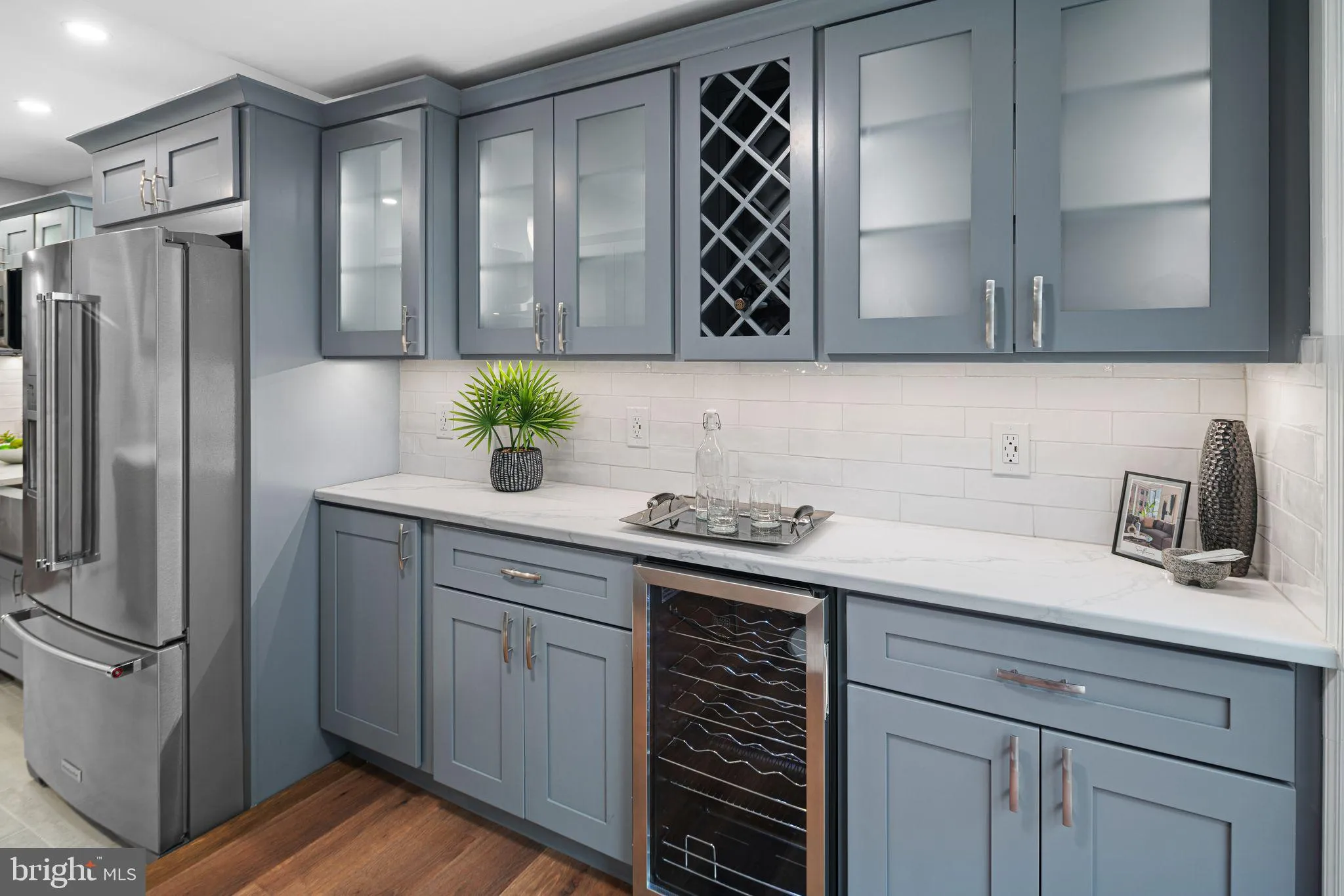 Philadelphia, Pennsylvania 19130, United States, 3 Bedrooms Bedrooms, ,2 BathroomsBathrooms,Residential,Active,173344