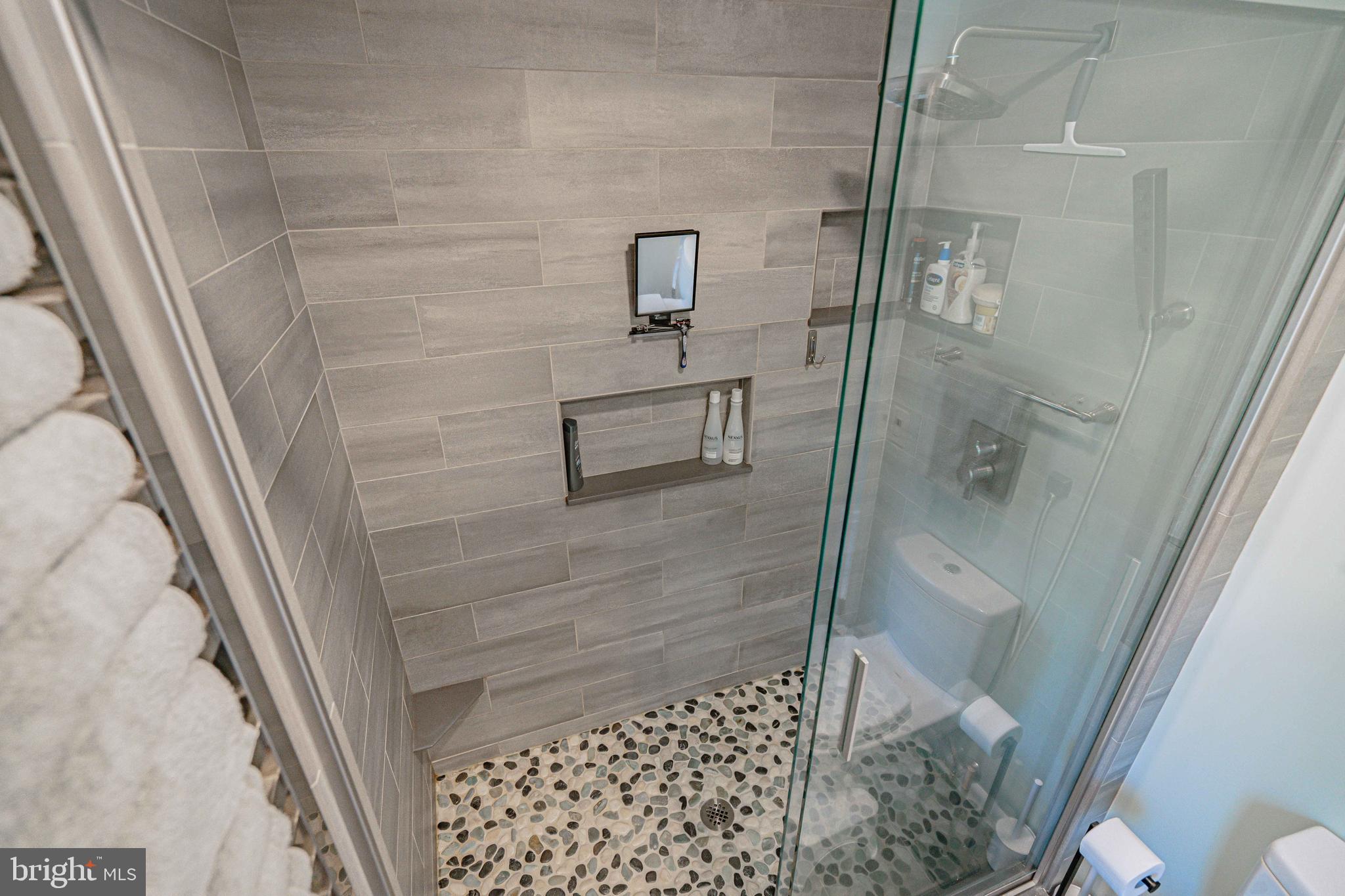 MILLBROOK FARMS - Residential